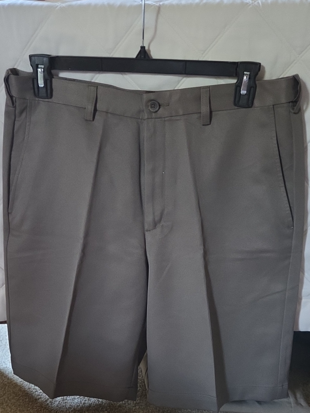 Classic HagarMen's Dress Shorts - Olive Green